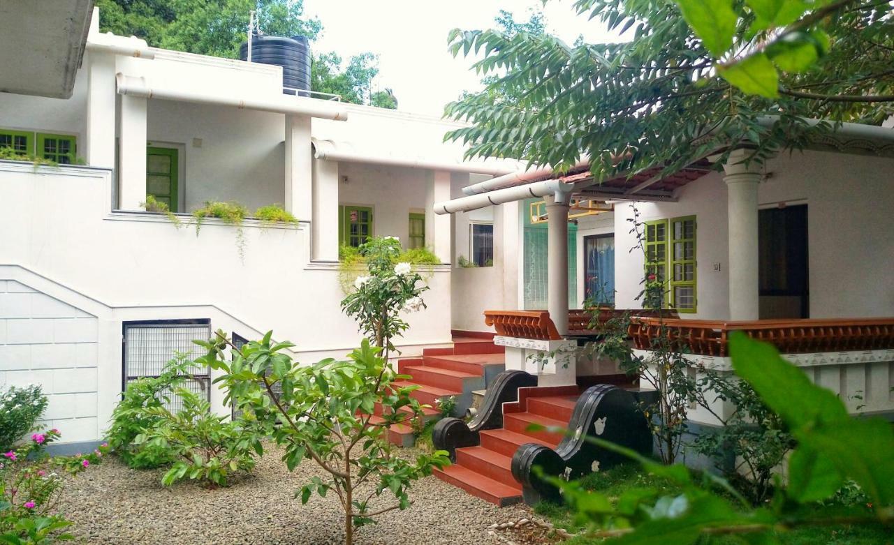 Marayoor Holidays Maraiyūr Exterior foto