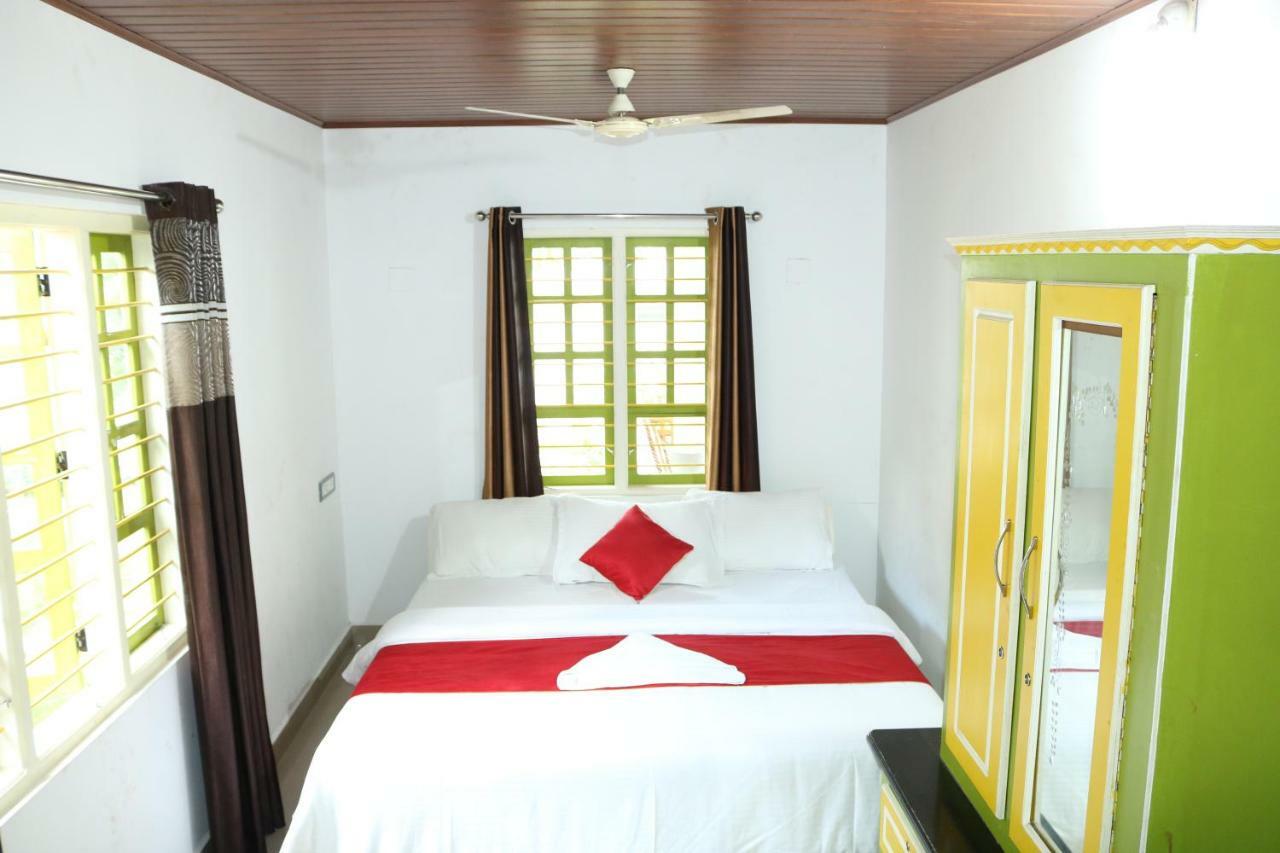 Marayoor Holidays Maraiyūr Exterior foto